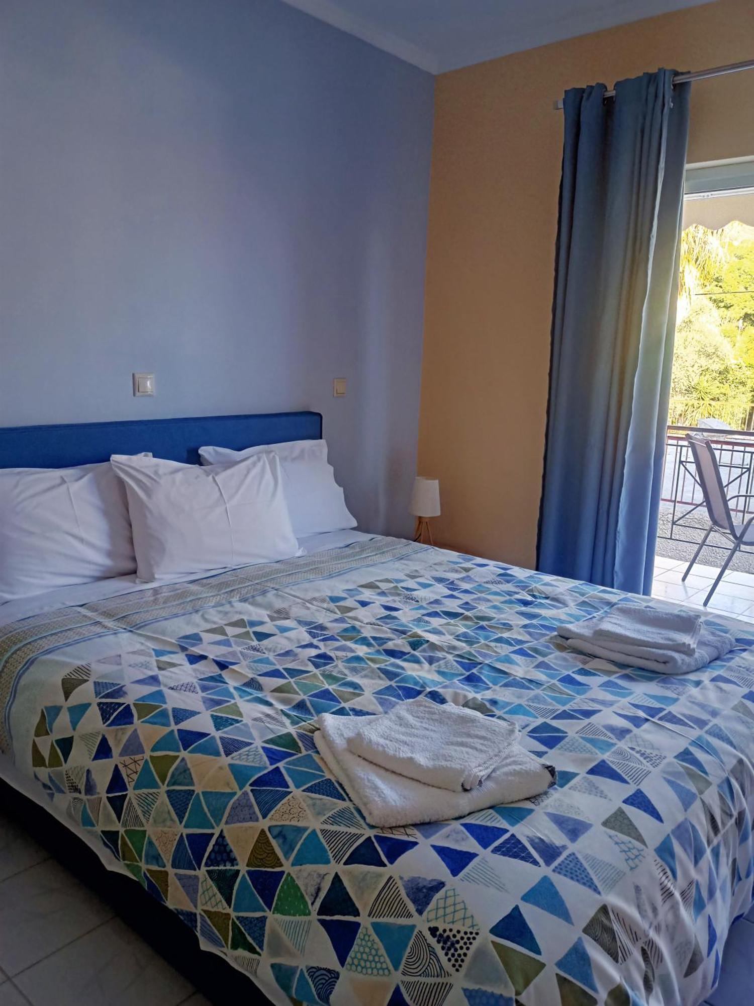 Gm Apartments Толон Экстерьер фото